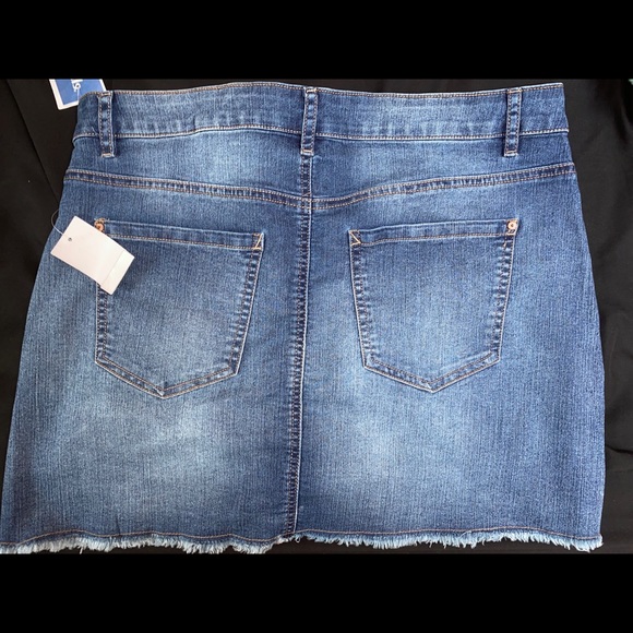 Jean skirt - Picture 2 of 2